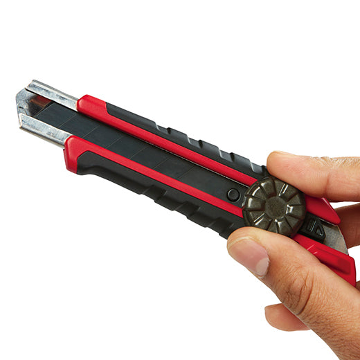Milwaukee 18mm Snap Off Knife W/Precision Blade 48221961